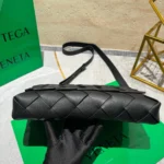 Сумка мессенджер BOTTEGA VENETA — изображение 7