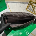 Сумка мессенджер BOTTEGA VENETA — изображение 5