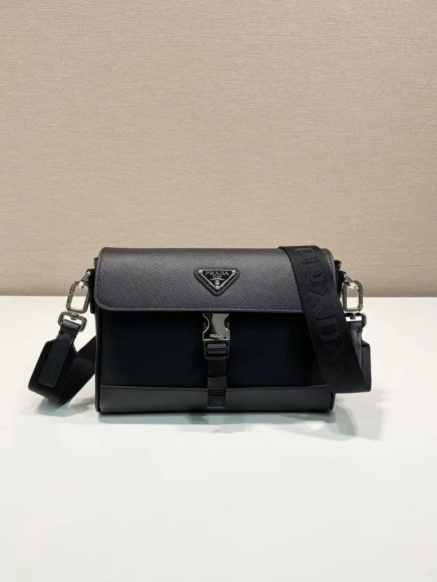 344473_1 Сумка мессенджер PRADA — изображение 1