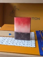 Обложка для паспорта LOUIS VUITTON