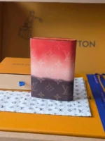 Обложка для паспорта LOUIS VUITTON — изображение 2