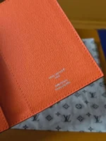 Обложка для паспорта LOUIS VUITTON — изображение 9
