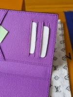 Обложка для паспорта LOUIS VUITTON — изображение 4