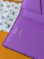 Обложка для паспорта LOUIS VUITTON — изображение 6
