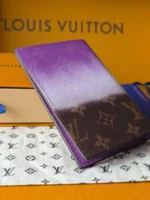 Обложка для паспорта LOUIS VUITTON — изображение 7