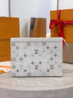 Клатч LOUIS VUITTON — изображение 2