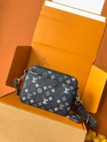 Сумка мессенджер LOUIS VUITTON