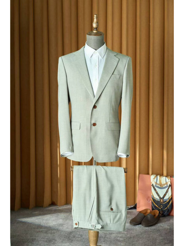 Льняной костюм LORO PIANA