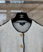 Женский жакет Chanel белого цвета, артикул 343564 — фото 4