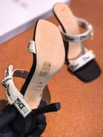 Женские босоножки Dior чёрного цвета, артикул 343597 — фото 6
