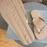 Женские шлепанцы Balenciaga бежевого цвета, артикул 343600 — фото 8