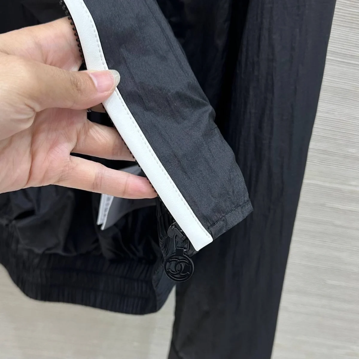 Ветровка CHANEL — изображение 7