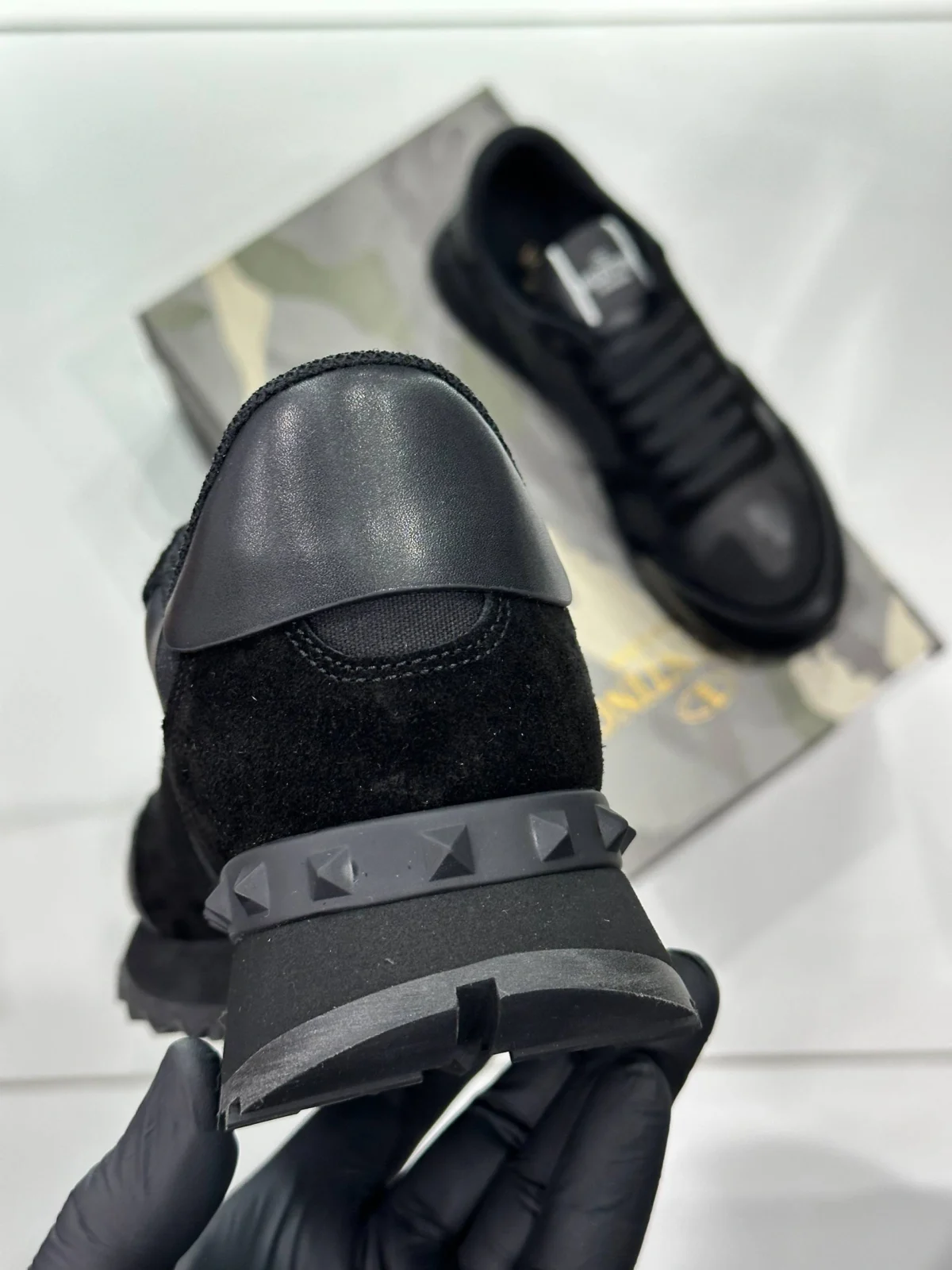 Кроссовки VALENTINO — изображение 4