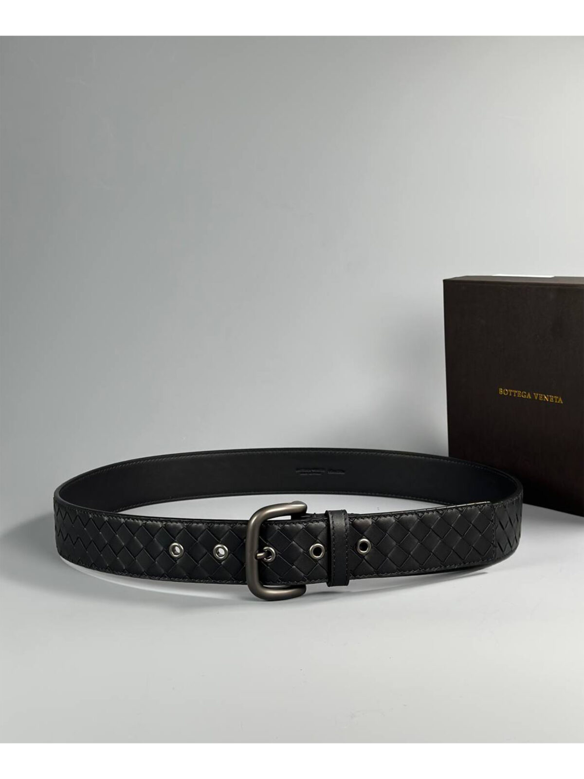 13 Мужской ремень Bottega Veneta чёрного цвета, артикул 345343