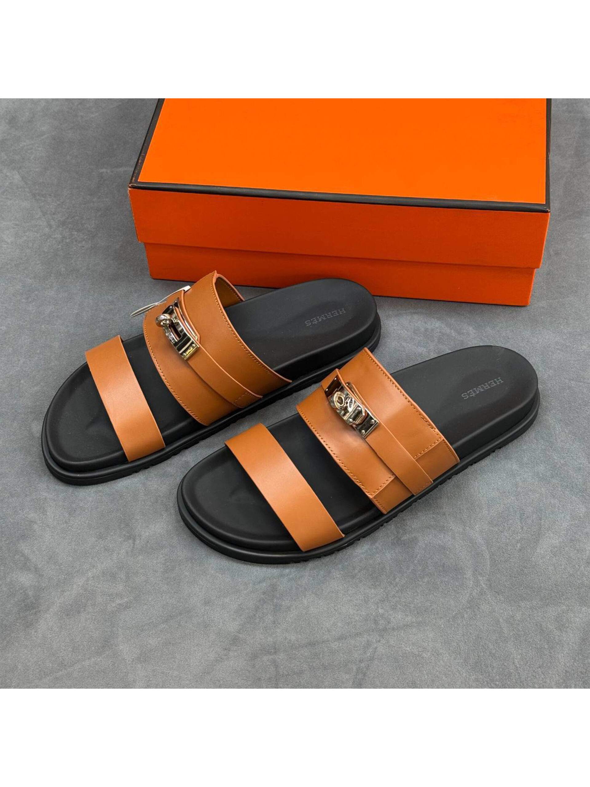 16 Шлепанцы HERMES — изображение 1