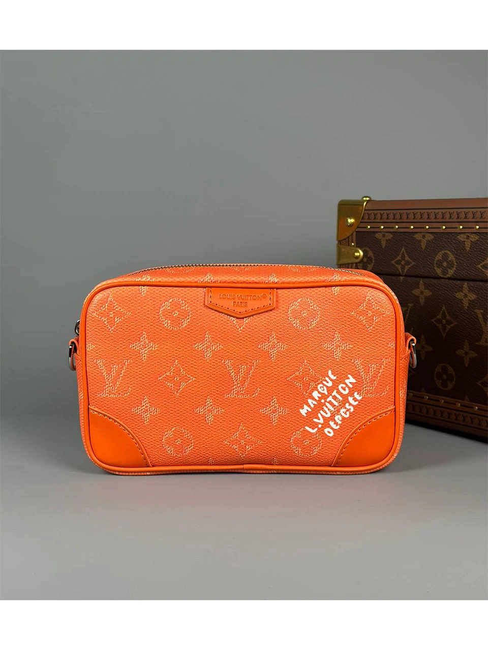 3 Сумка мессенджер LOUIS VUITTON — изображение 1