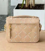 Женская сумка Louis Vuitton бежевого цвета, артикул 344862 — фото 2