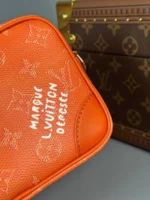 Сумка мессенджер LOUIS VUITTON — изображение 6