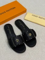 Женские шлепанцы Louis Vuitton чёрного цвета, артикул 345177