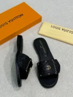 Женские шлепанцы Louis Vuitton чёрного цвета, артикул 345177 — фото 2