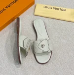 Женские шлепанцы Louis Vuitton белого цвета, артикул 345178 — фото 2