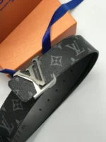 Мужской двухсторонний ремень Louis Vuitton чёрного цвета, артикул 345300 — фото 2