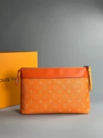 Клатч LOUIS VUITTON — изображение 2