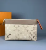 Клатч LOUIS VUITTON — изображение 2