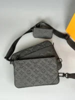 Мужская сумка мессенджер Louis Vuitton чёрного цвета, артикул 345332 — фото 4