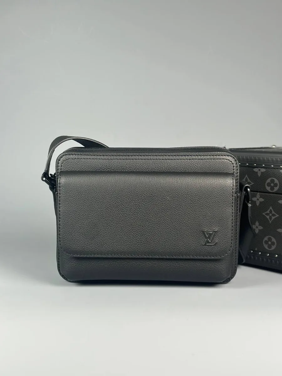 345342_1 Мужская сумка мессенджер Louis Vuitton чёрного цвета, артикул 345342