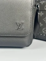Мужская сумка мессенджер Louis Vuitton чёрного цвета, артикул 345342 — фото 4