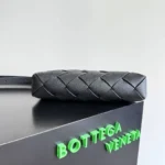 Мужская сумка мессенджер Bottega Veneta чёрного цвета, артикул 345541 — фото 5