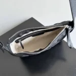 Мужская сумка мессенджер Bottega Veneta чёрного цвета, артикул 345541 — фото 6