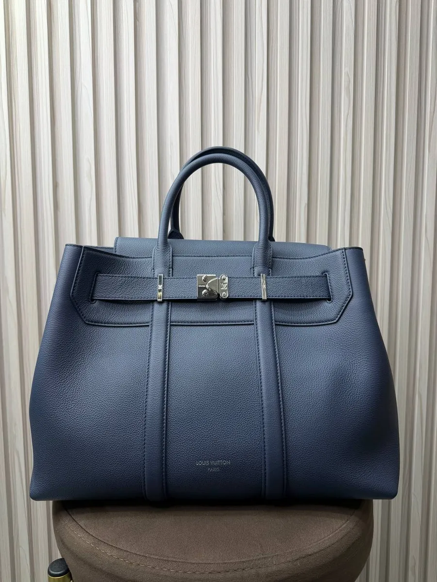 345563_1 Портфель LOUIS VUITTON — изображение 1