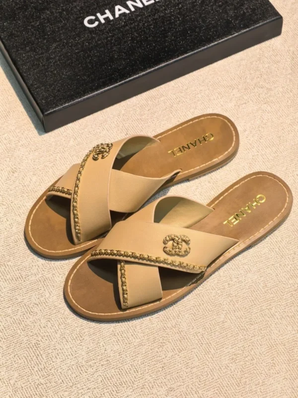 Шлепанцы CHANEL