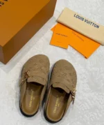 Женские сабо Louis Vuitton коричневого цвета, артикул 345614 — фото 6
