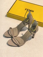 Женские туфли Fendi серого цвета, артикул 345619