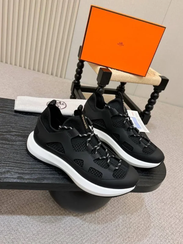 Кроссовки HERMES