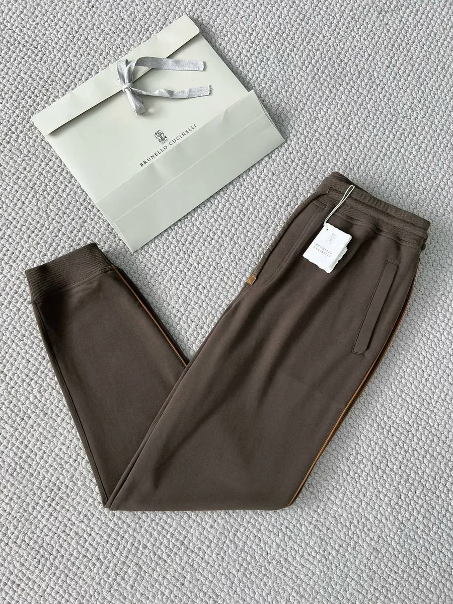 345742_1 Мужские штаны Brunello Cucinelli коричневого цвета, артикул 345742