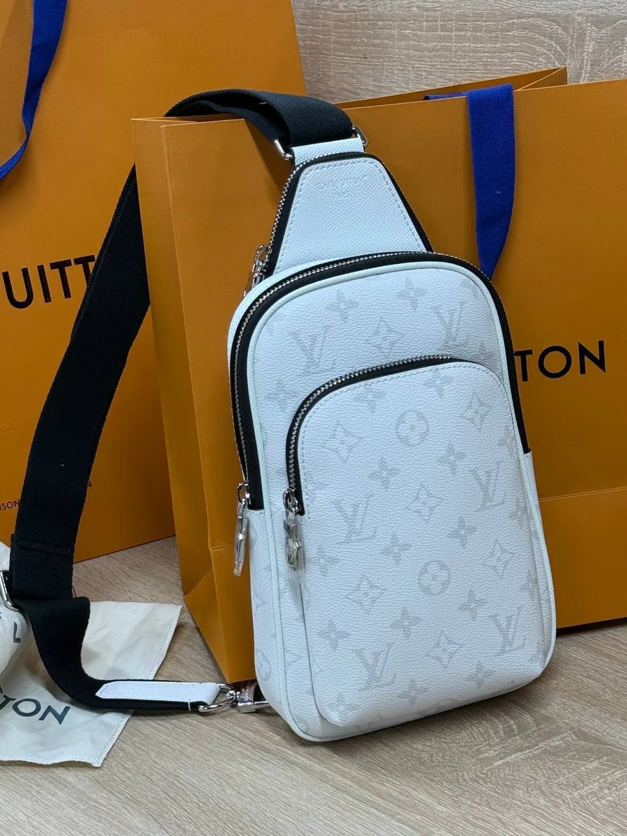 345768_1 Сумка слинг LOUIS VUITTON — изображение 1
