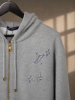 Мужская кофта на молнии Louis Vuitton серого цвета, артикул 345953 — фото 3