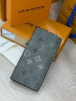 Мужское портмоне Louis Vuitton цвета хаки, артикул 345956
