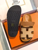Женские шлепанцы Hermes коричневого цвета, артикул 345985 — фото 6