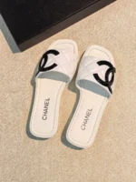 Шлепанцы CHANEL — изображение 4
