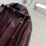 Женская кожаная куртка Chanel бордового цвета, артикул 346068 — фото 5