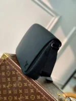 Сумка мессенджер LOUIS VUITTON — изображение 4