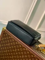 Сумка мессенджер LOUIS VUITTON — изображение 7
