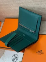 Мужской кошелек Hermes зелёного цвета, артикул 346110 — фото 4