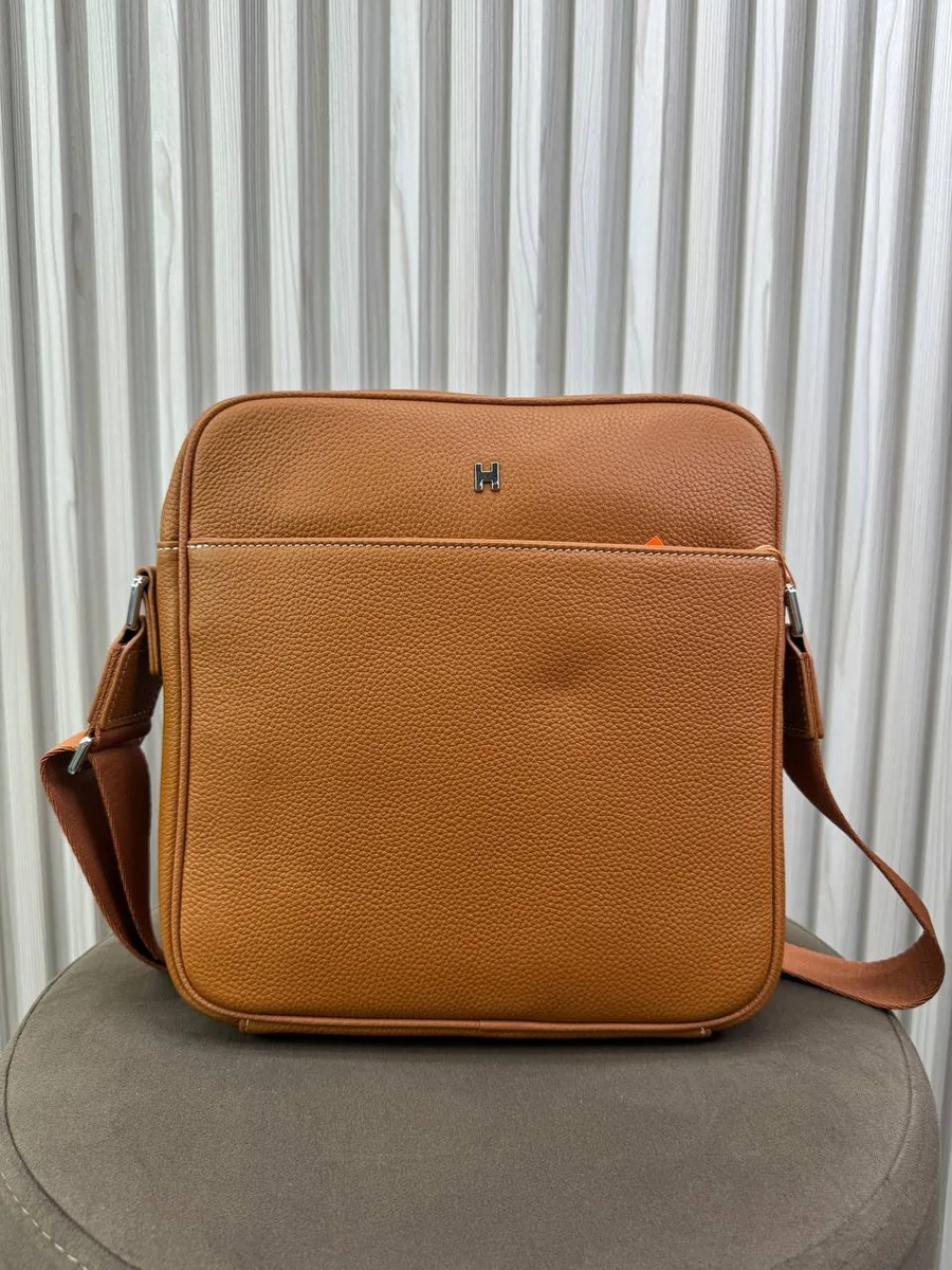 346140_1 Сумка мессенджер HERMES из натуральной кожи — изображение 1