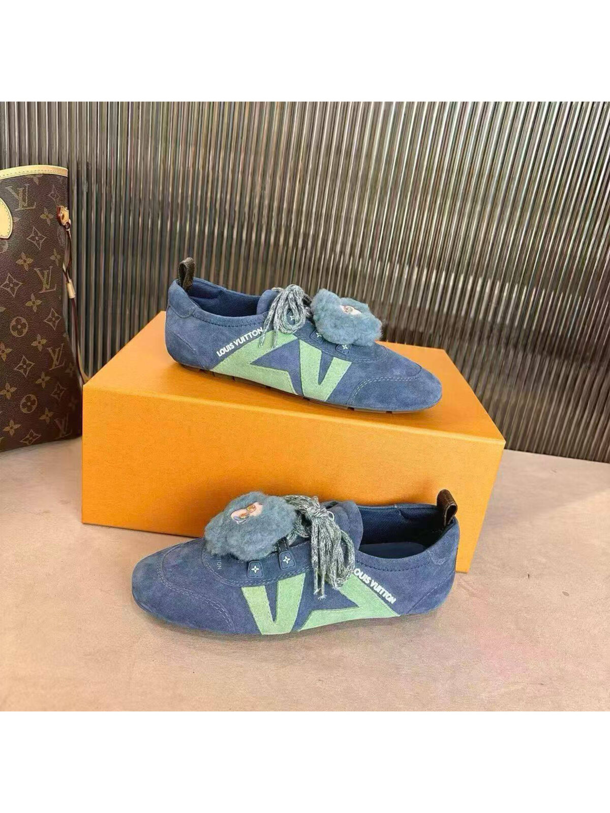 7 Женские кеды Louis Vuitton синего цвета, артикул 345823